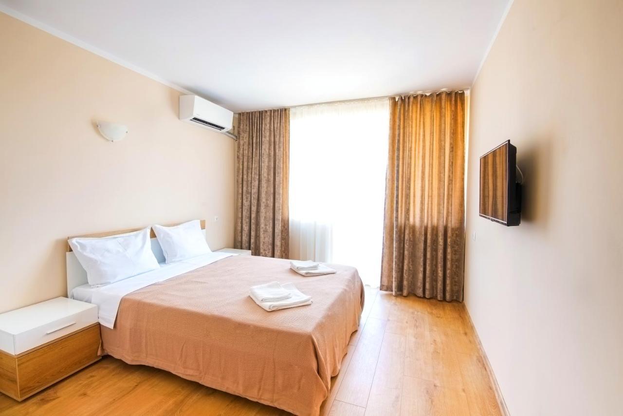 House With Garden Hotel Pomorie Exterior foto