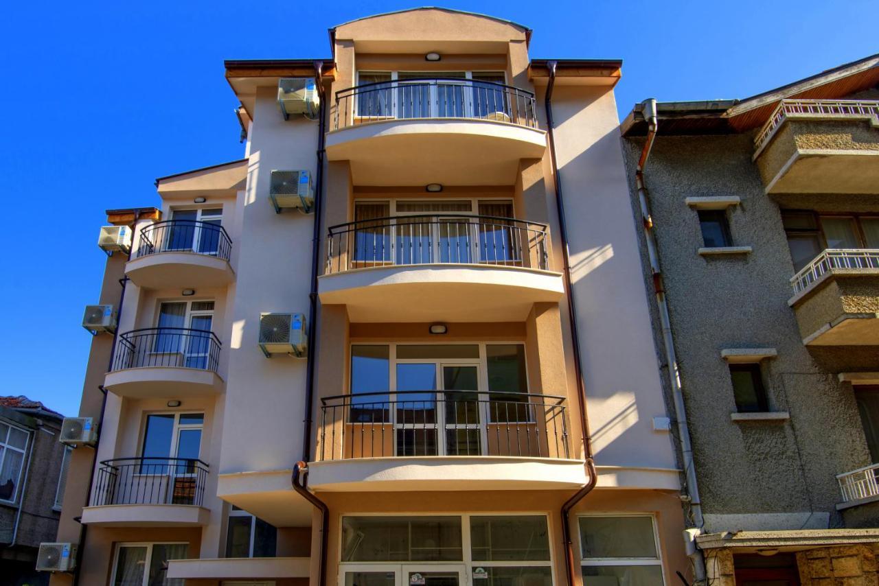 House With Garden Hotel Pomorie Exterior foto