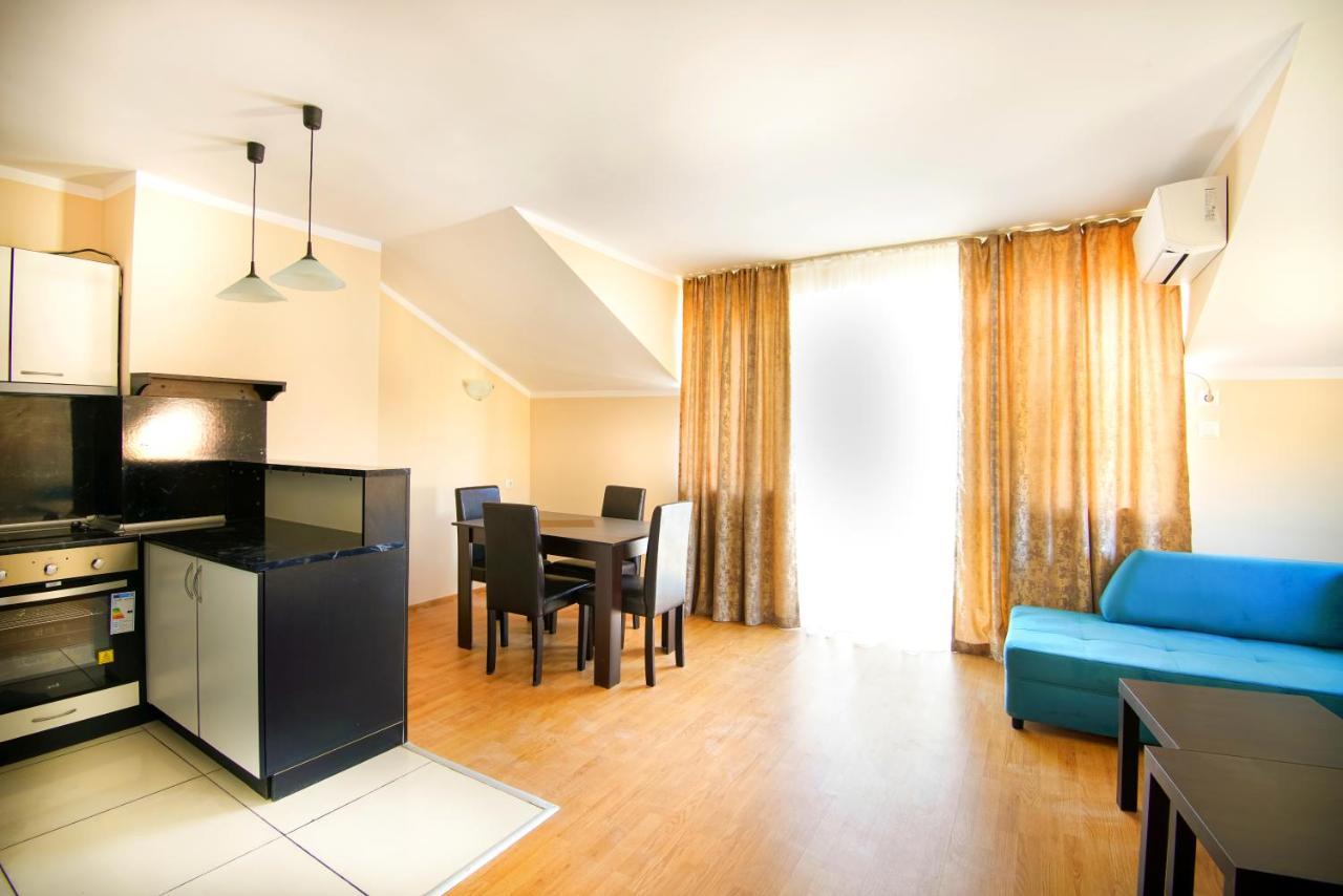 House With Garden Hotel Pomorie Exterior foto