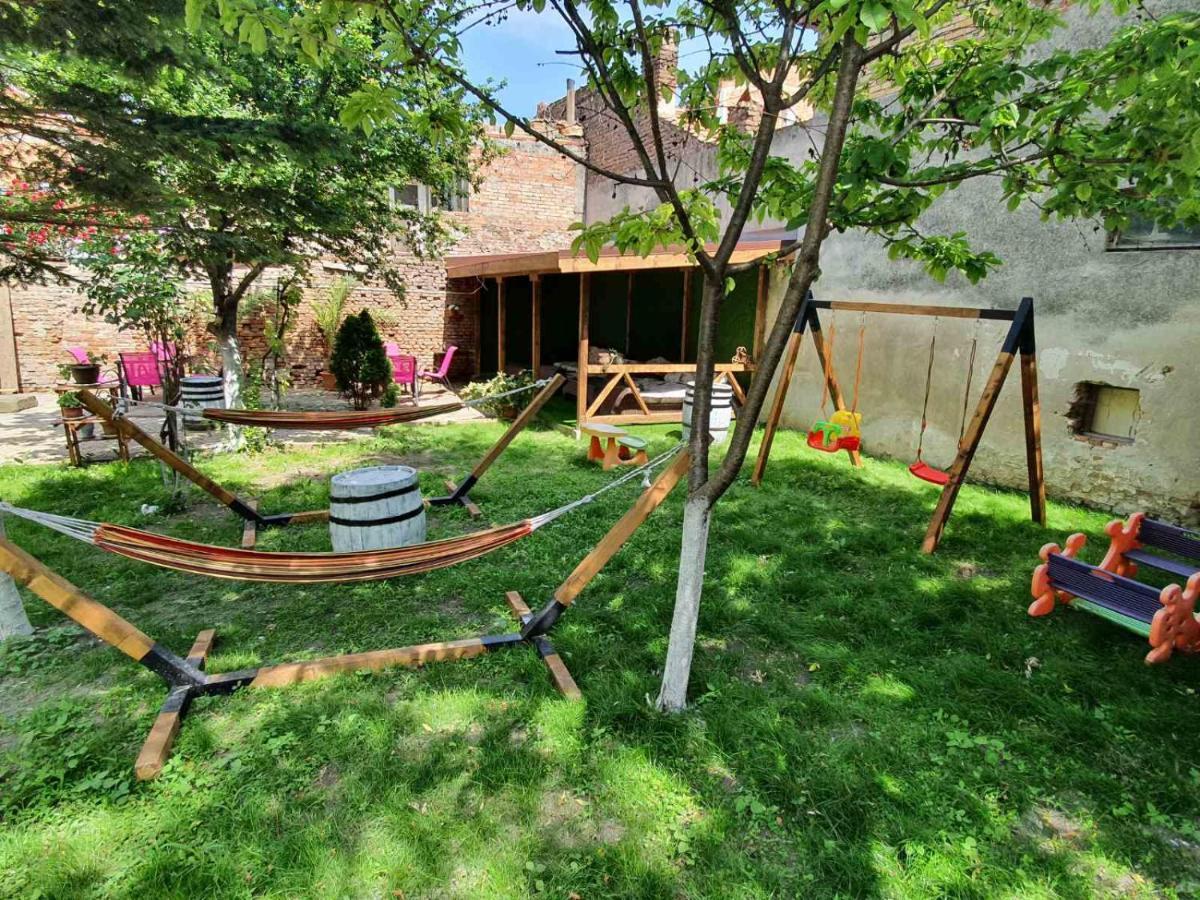 House With Garden Hotel Pomorie Exterior foto